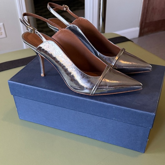 Malone Souliers Metallic Silver Slingback Kitten Heels - Picture 1 of 4
